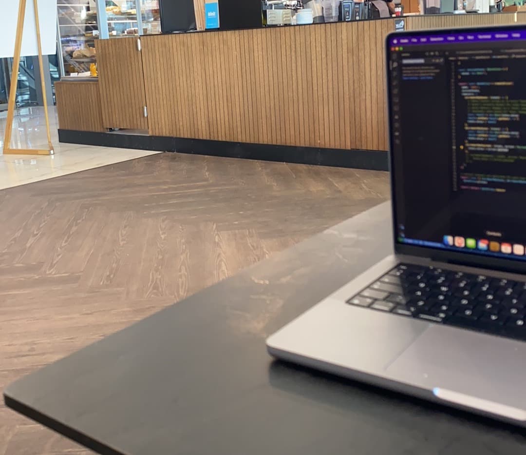 Cover Image for Is Macbook pro 14 good for programming