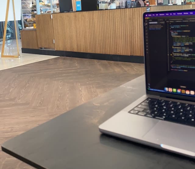 Cover Image for Is Macbook pro 14 good for programming